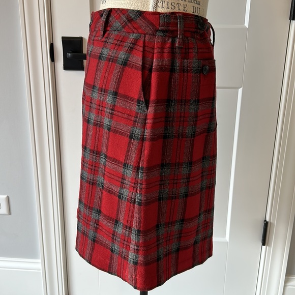 LIKE NEW Eddie Bauer Plaid Skirt - Picture 2 of 6
